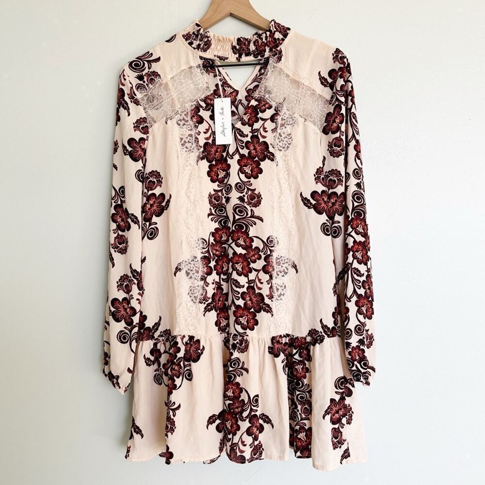 Skylar & Jade Floral Lace Dress